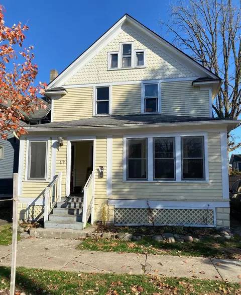 819 Oak St, Kalamazoo, MI 49008