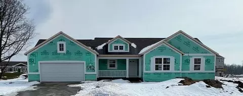 592 Lincoln Lawns Dr NW, Grand Rapids, MI 49534