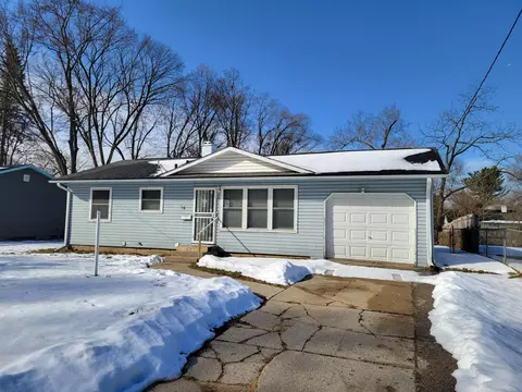 16 Arlington Dr, Battle Creek, MI 49037