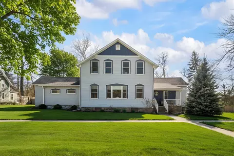 624 Erie St, South Haven, MI 49090