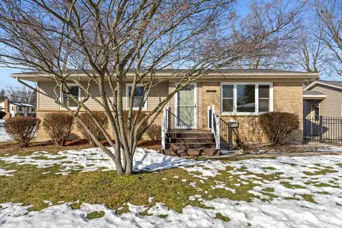 3751 Lawn St NW, Grand Rapids, MI 49534