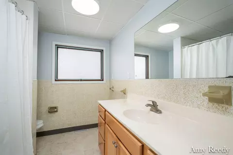Bath - 418 Elm St SE, Lowell, MI 49331 photo 1 of 2