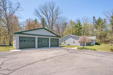 19077 12 Mile Rd, Big Rapids, MI 49307