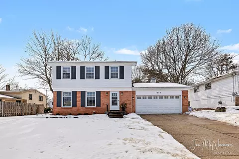 1642 Timberlane Ln NE, Grand Rapids, MI 49505