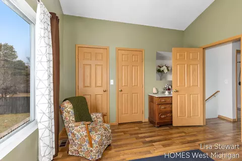 206 Pine Meadow Dr, Belding, MI 48809 photo 18