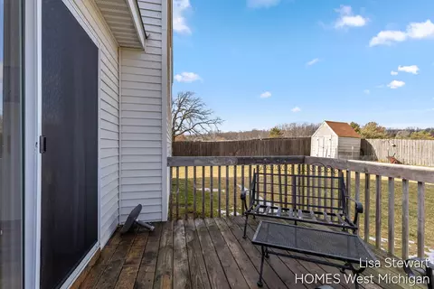 206 Pine Meadow Dr, Belding, MI 48809 photo 31