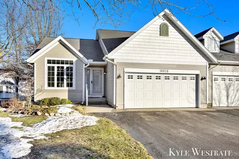 14018 Bayou Ridge Cir, Grand Haven, MI 49417