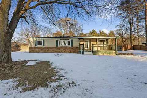 8054 N Gale Rd, Otisville, MI 48463