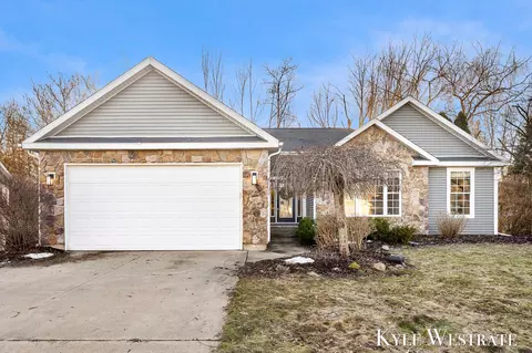 13186 Indigo Ct, Holland, MI 49424