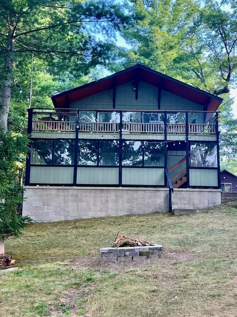 16657 S Star Lake Dr, Baldwin, MI 49304