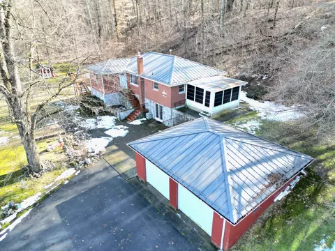 14330 Carter Lake St, Jones, MI 49061