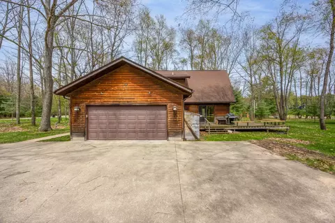 6270 Kilkenny Dr, Canadian Lakes, MI 49346
