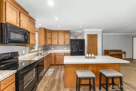 1072 N Bingham Ave, White Cloud, MI 49349 photo 11