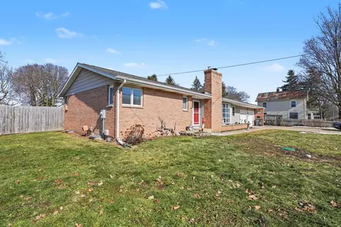 Exterior - 203 E Vienna St, Schoolcraft, MI 49087 photo 1 of 2