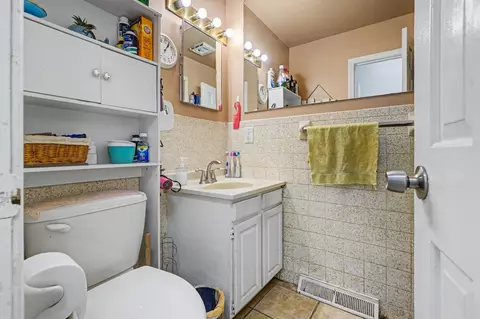 Bath - 203 E Vienna St, Schoolcraft, MI 49087 photo 1 of 3