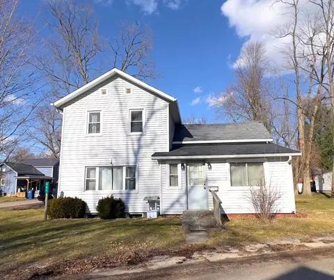 Exterior - 407 Barry St, Colon, MI 49040 photo 1 of 6