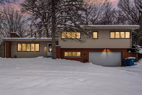 332 Espanola Ave, Kalamazoo, MI 49004
