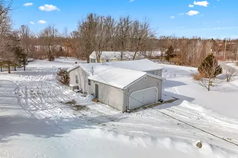 10362 Glencoe Rd, Jerome, MI 49249 photo 2