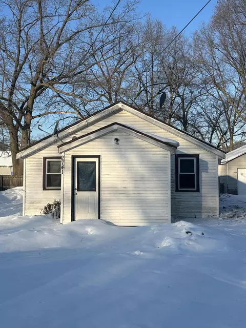 2741 Roberts St, Norton Shores, MI 49444