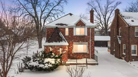 4605 Devonshire Rd, Detroit, MI 48224