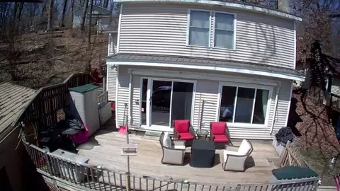 6812 Lake Dr, Hastings, MI 49058