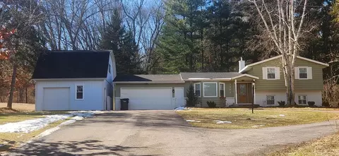 3383 Grand River Dr NE, Grand Rapids, MI 49525