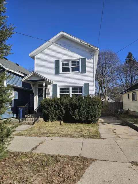 552 Pine Ave NW, Grand Rapids, MI 49504