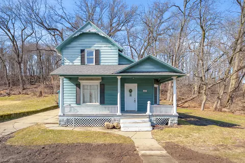 172 Riverside Dr, Battle Creek, MI 49015