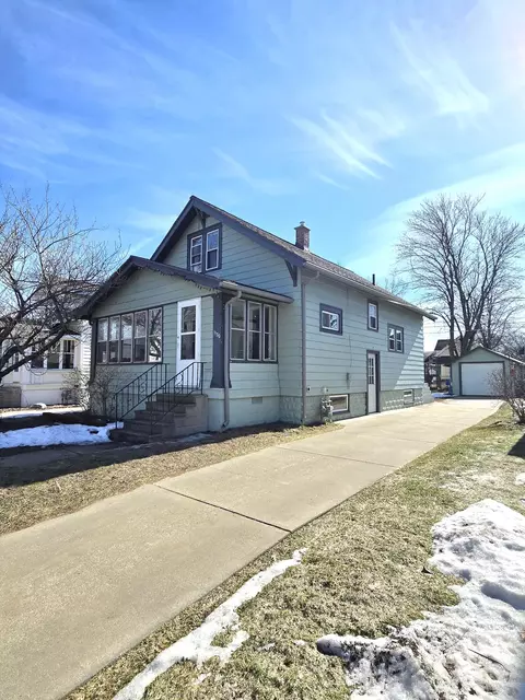 1130 Columbus Ave, Grand Haven, MI 49417