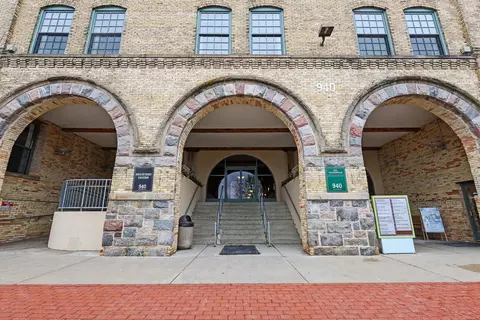 940 Monroe Ave NW #341, Grand Rapids, MI 49503