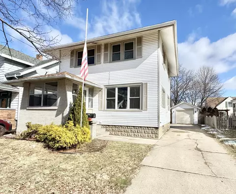 1420 Jennette Ave NW, Grand Rapids, MI 49504