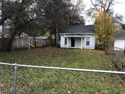 1038 Merrifield St SE, Grand Rapids, MI 49507