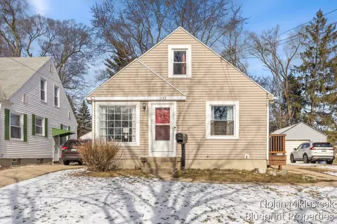 1155 Edna St SE, Grand Rapids, MI 49507