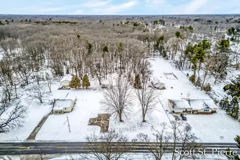 1656 Fenner Rd, Muskegon, MI 49445