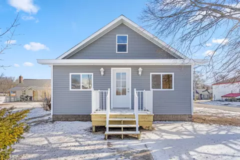 297 S Cass St, Morley, MI 49336