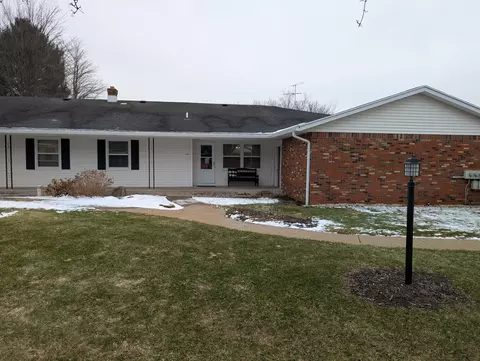 7341 Pinegrove Dr, Jenison, MI 49428