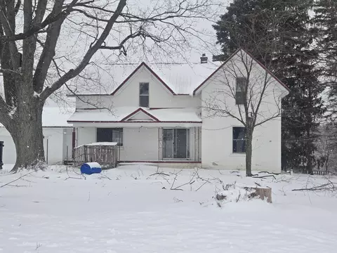 10108 S 37 12 Rd, Cadillac, MI 49601