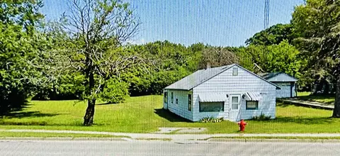 10067 Red Arrow Hwy, Bridgman, MI 49106