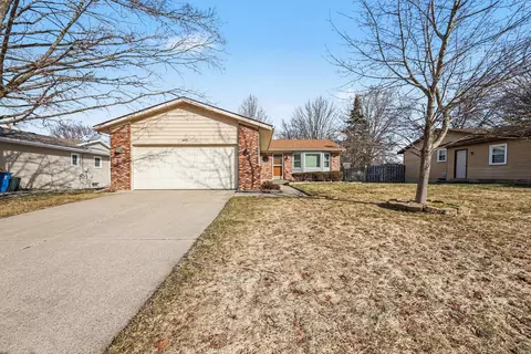 4475 Sutton Pl SW, Grandville, MI 49418