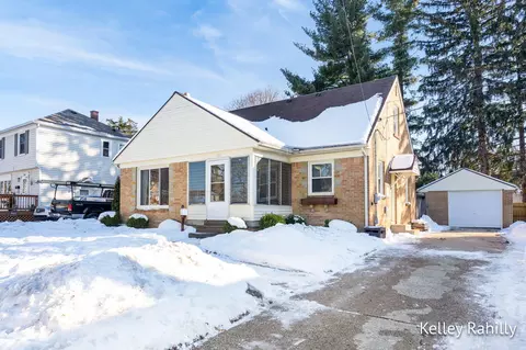 1436 Hazen St SE, Grand Rapids, MI 49507