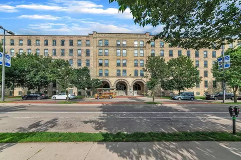 940 Monroe Ave NW #429, Grand Rapids, MI 49503