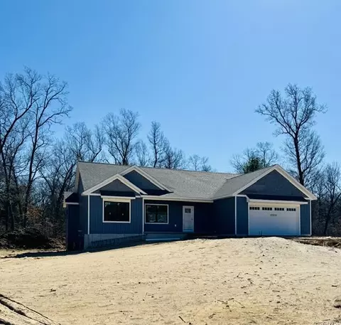 404 Sabine Dr #9, Muskegon, MI 49442