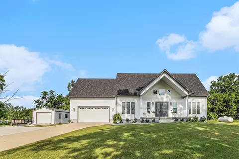 8924 Chicory Ln, Portland, MI 48875