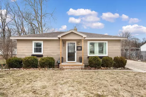 5657 Averill Ave SW, Grand Rapids, MI 49548