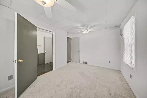 Bedroom - 800 Obrien Rd, Jackson, MI 49201 photo 2 of 5