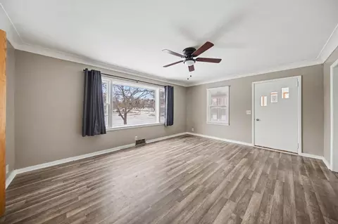 Living - 800 Obrien Rd, Jackson, MI 49201 photo 2 of 6
