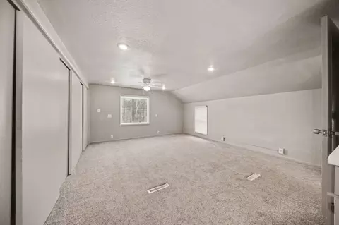 Bedroom - 800 Obrien Rd, Jackson, MI 49201 photo 4 of 5