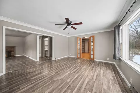 Living - 800 Obrien Rd, Jackson, MI 49201 photo 4 of 6
