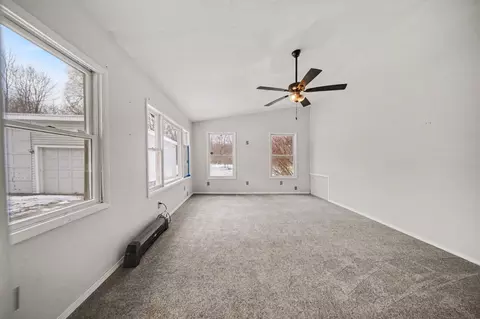 Living - 800 Obrien Rd, Jackson, MI 49201 photo 6 of 6