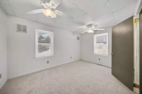 Bedroom - 800 Obrien Rd, Jackson, MI 49201 photo 5 of 5